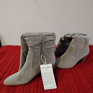 Amazon Essentials Women's Suede Gray Ankle Booties